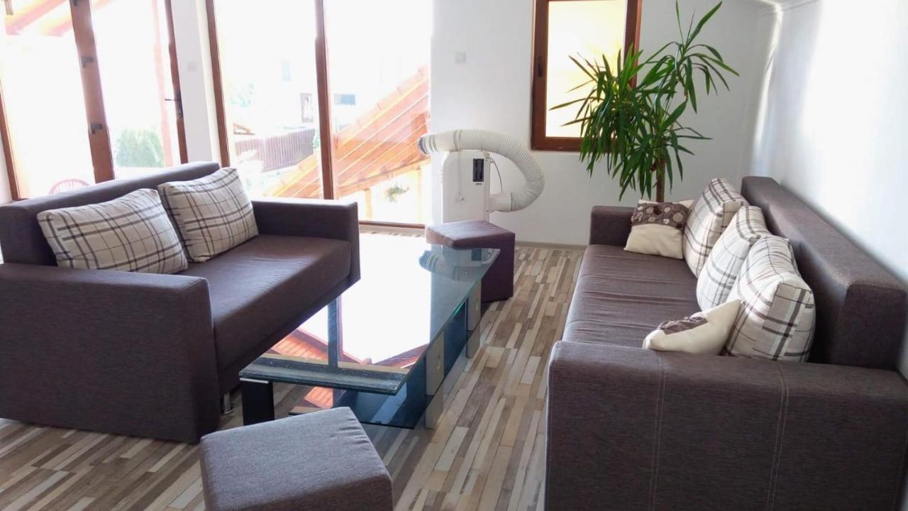 Casa Sannicolau Acomodação com café da manhã Sînnicolau Mare Exterior foto