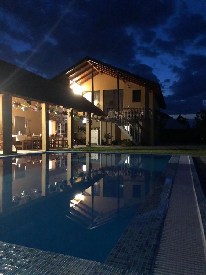 Casa Sannicolau Acomodação com café da manhã Sînnicolau Mare Exterior foto